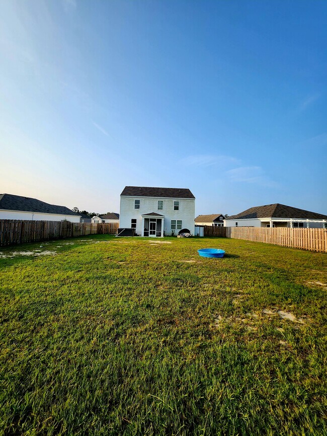 Building Photo - 413 Tributary Cir