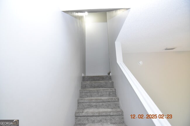 Building Photo - 734 Morningside Ln