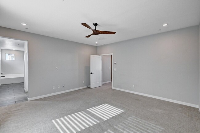 Building Photo - STUNNING 2 Story, 3 Bedroom Home in INSPIR...