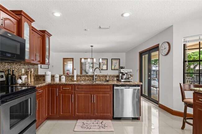 Building Photo - 4671 SW 155th Pl