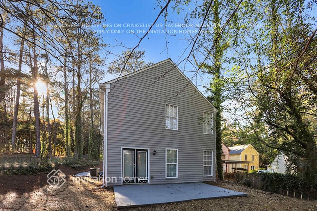 Building Photo - 755 Mountain View Dr