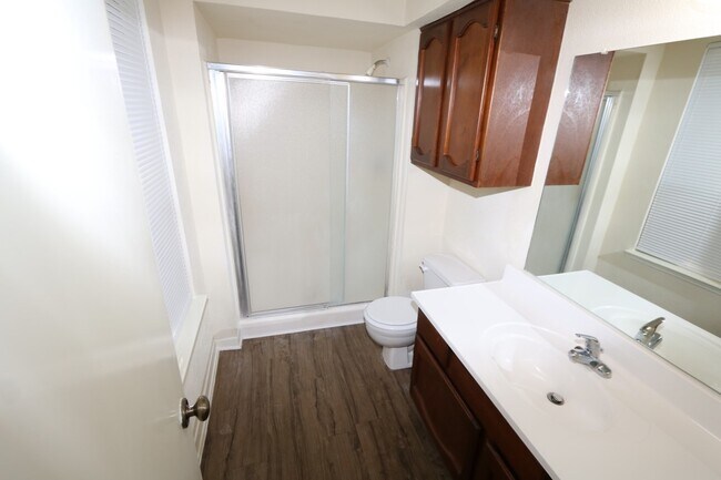 Building Photo - 22519 Deville Dr