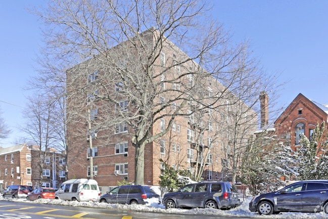 Street View - 3815 Bowne St