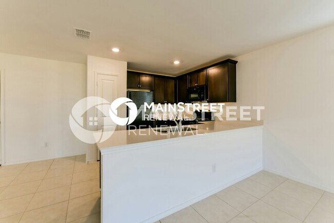 Building Photo - 3 Bedroom Pet-Friendly Home in Fort Worth, TX with Main Street Renewal