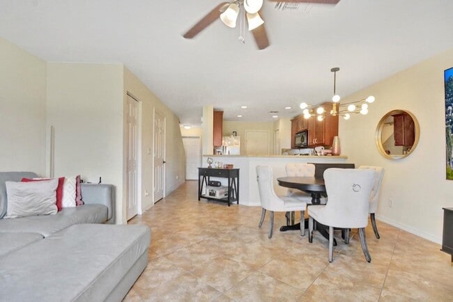 Building Photo - 22201 Majestic Woods Way