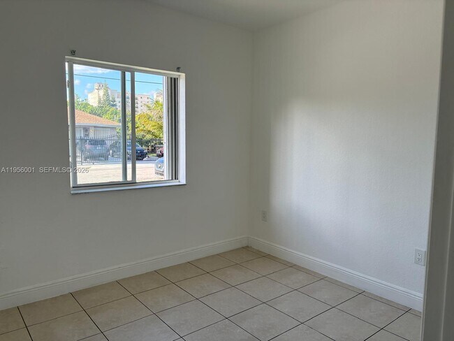 Building Photo - 2916 NW 51st St