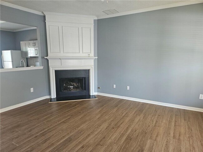 Building Photo - 71 Highoak Dr
