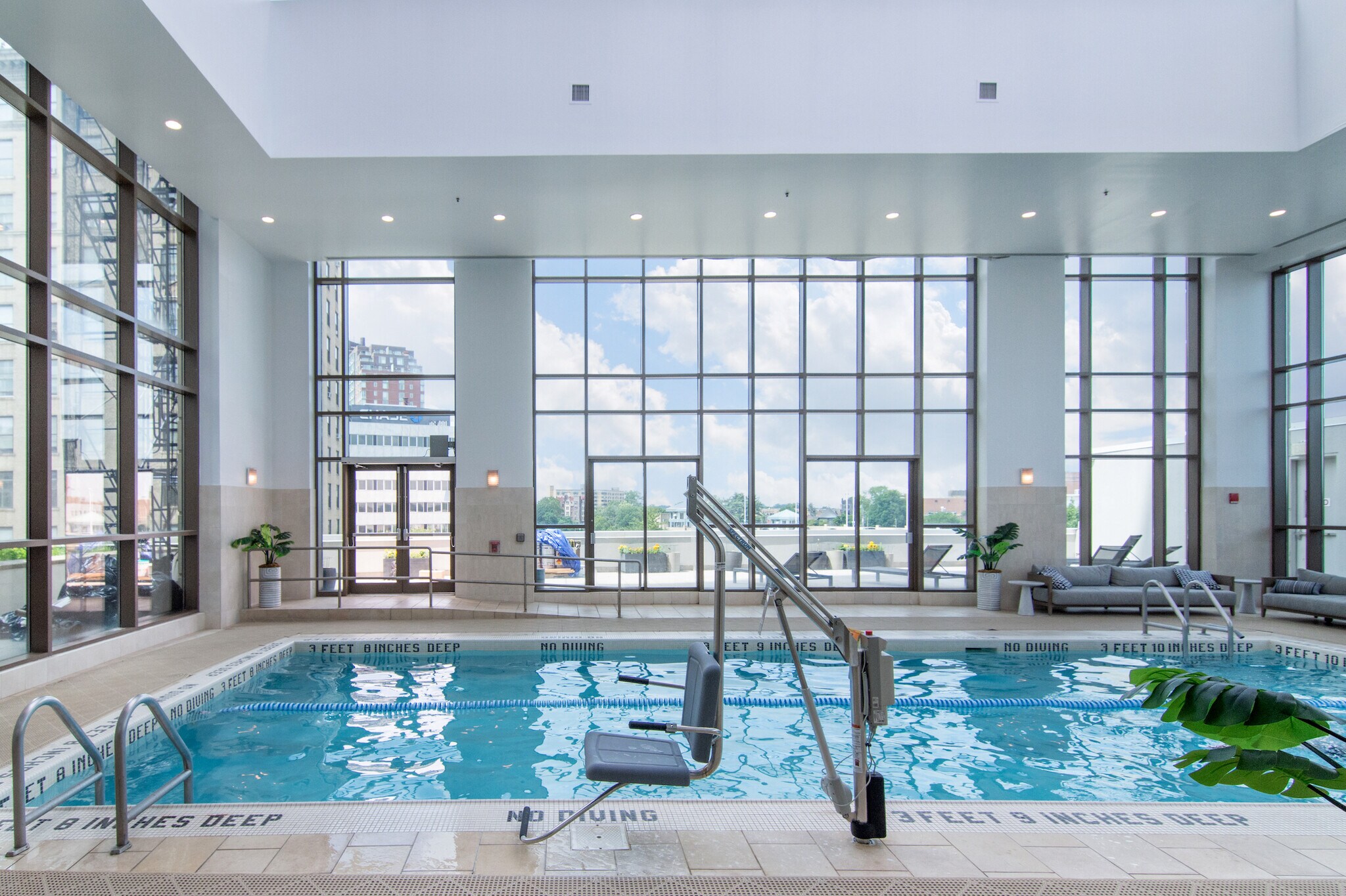 Community Indoor Pool - 175 Huguenot St