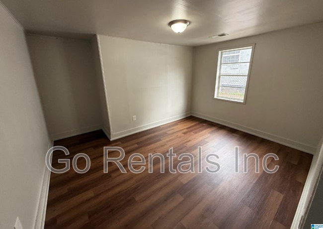 Building Photo - 2212 20th St N