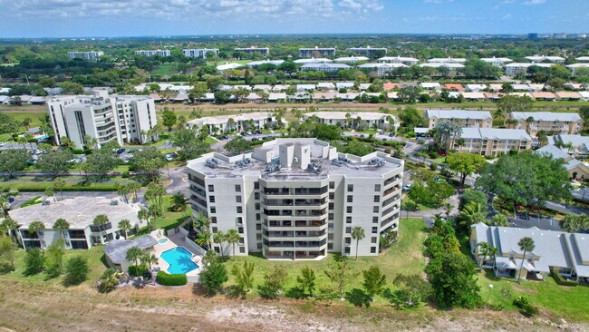 Building Photo - 6372 La Costa Dr