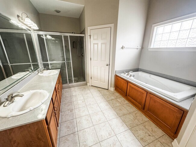 Building Photo - 759 Southern Belle Dr