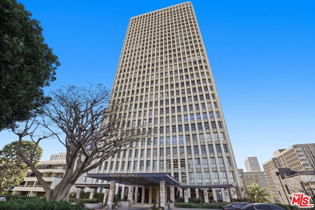 Building Photo - 800 W 1st St