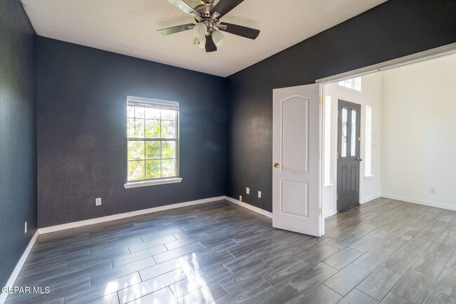 Building Photo - 7037 Luz De Espejo Dr