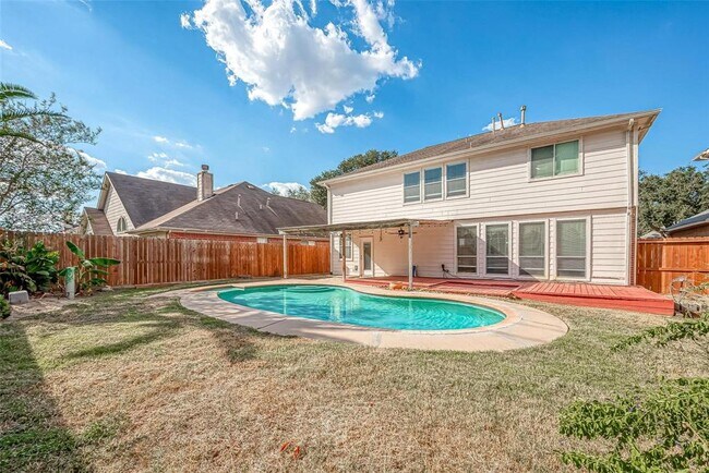 Building Photo - 20519 Westfield Estates Dr