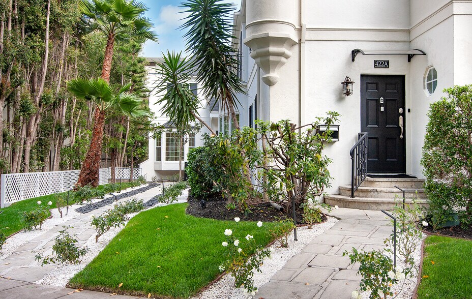 Building Photo - 422 Smithwood Dr