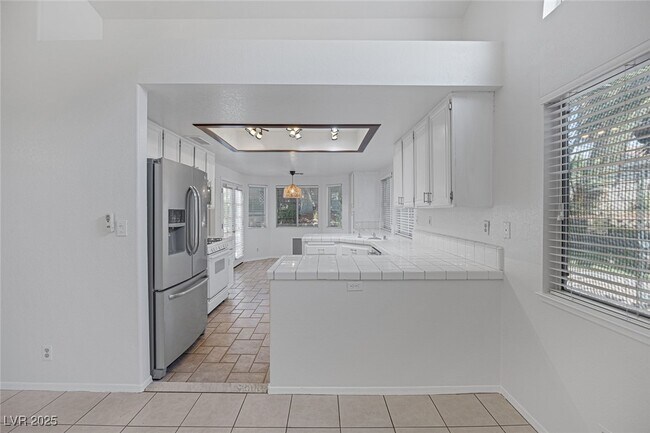 Building Photo - 4517 Inez Dr