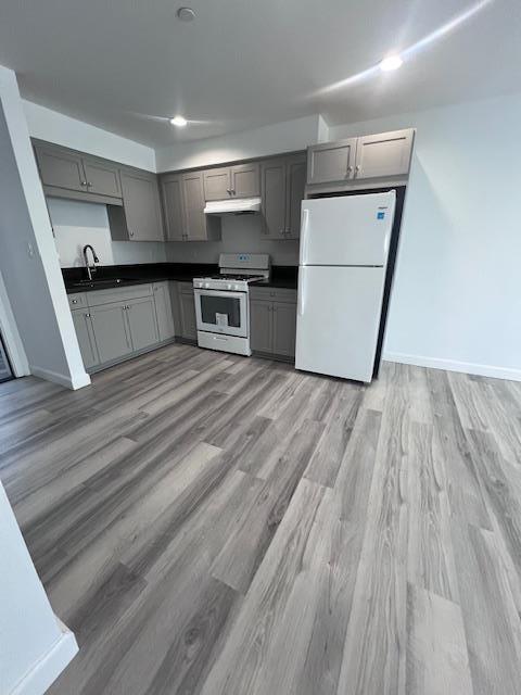 Building Photo - 8730-8744 S FIGUEROA ST