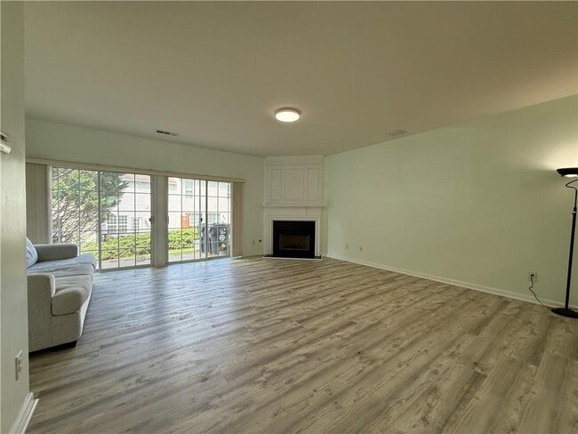 Building Photo - 1076 Prestwyck Ct