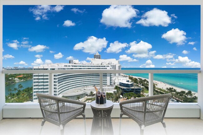Primary Photo - 4391 Collins Ave