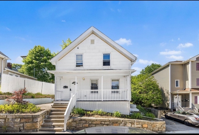 Building Photo - 150 Belmont St