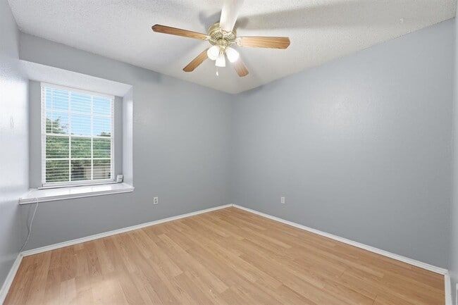 Building Photo - 6300 Evangeline Trail