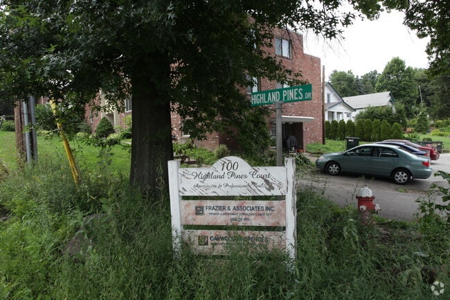 Building Photo - Highland Pines Court Apartments