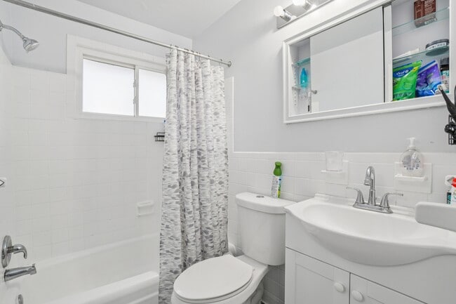 Building Photo - 8312 Potomac Ave