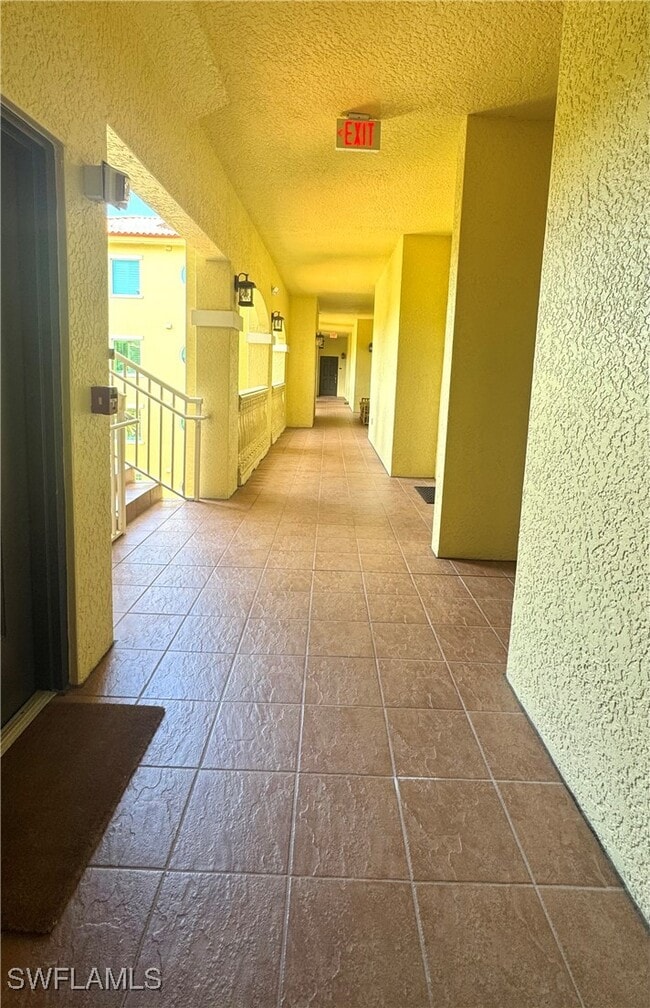 Building Photo - 2738 Tiburon Blvd E