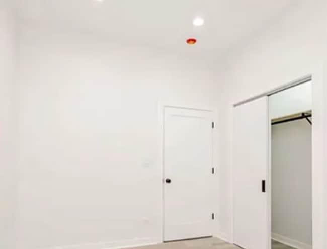 Building Photo - 1056 N Central Park Ave