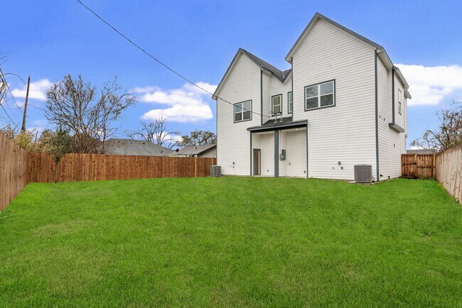 Building Photo - 7315 Iwo Jima Rd