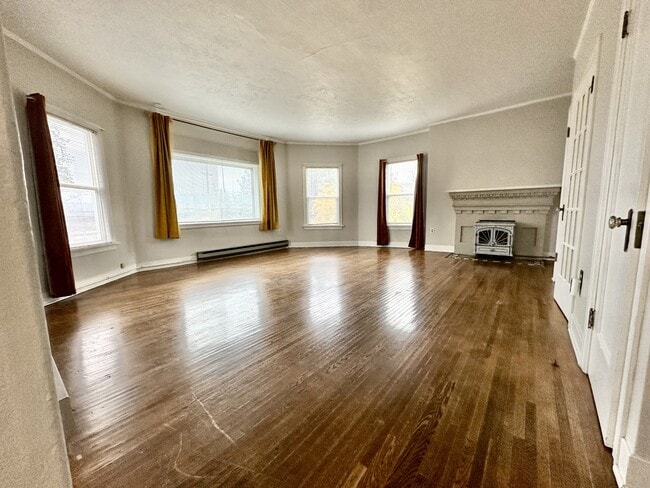 Building Photo - 423 S Coeur d'Alene St