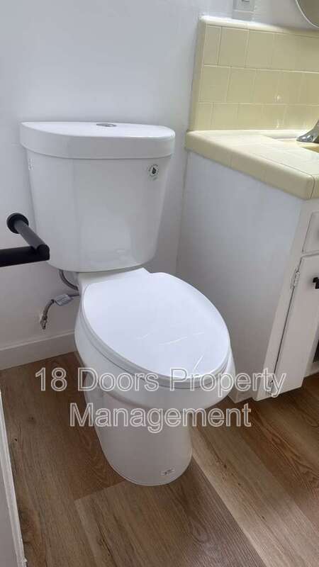 Building Photo - 4353 1/2-4349-52 College Ave