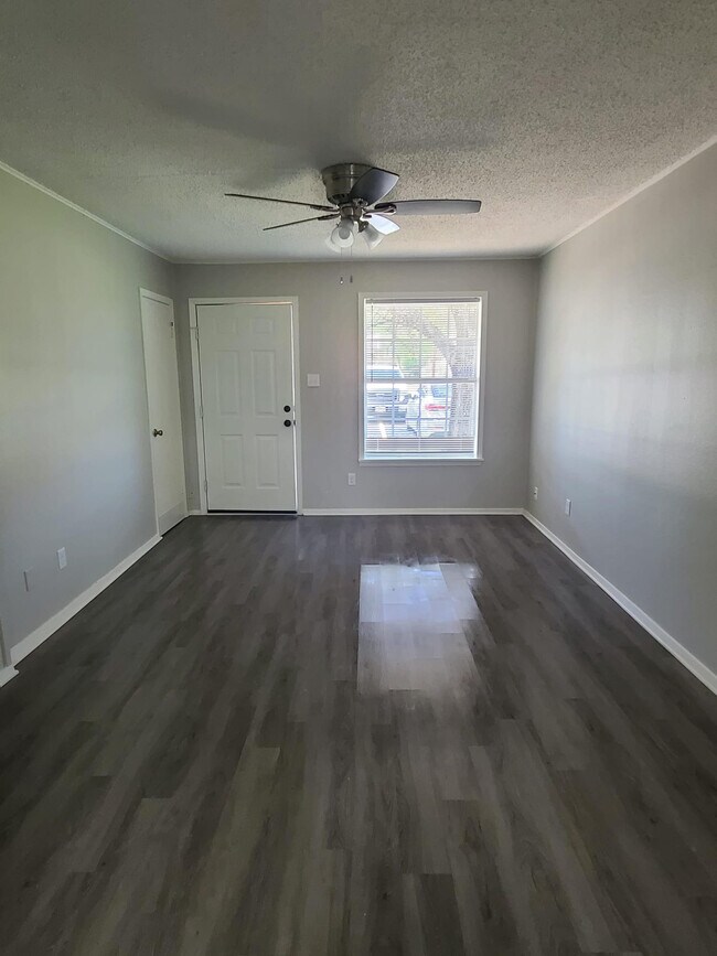 Building Photo - Canton TX Apartments