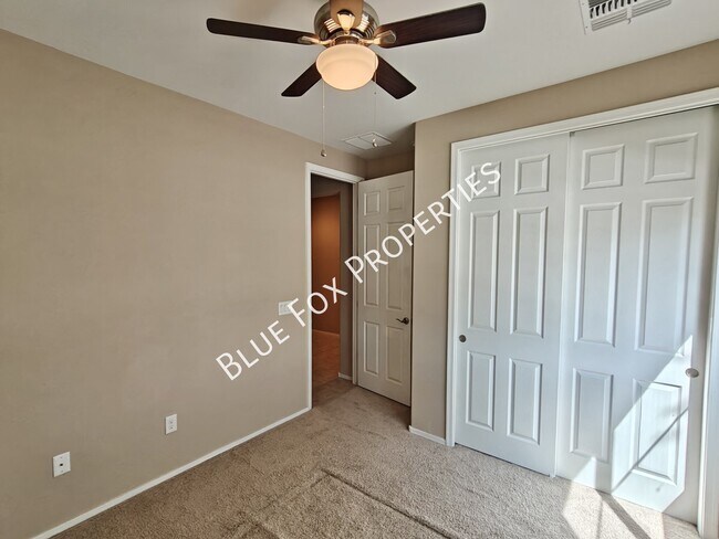 Building Photo - 11445 E Vail Crest Dr