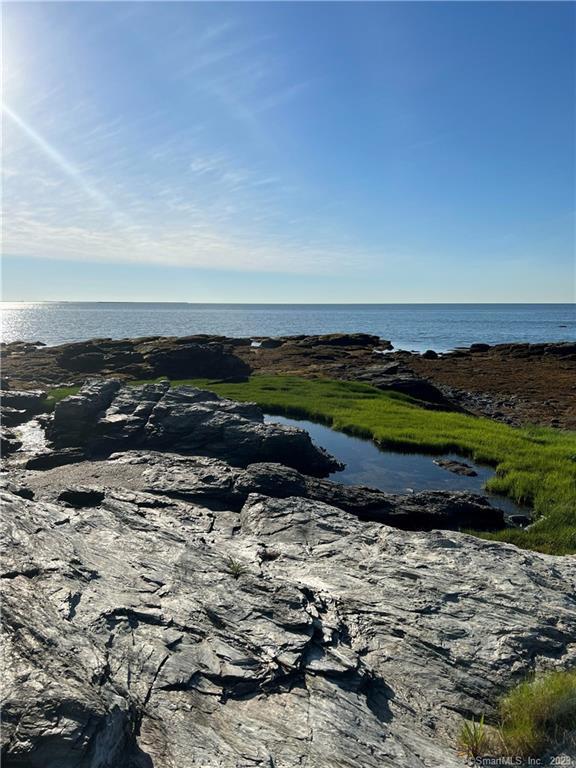 Building Photo - 157 Kings Hwy