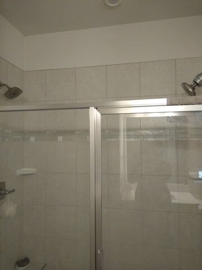 Extra Large Shower in Primary Suite - 8001 Wistar Glen Dr