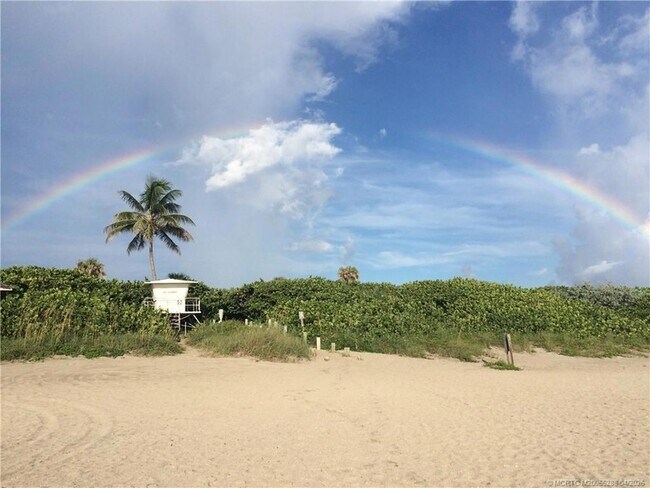 Building Photo - 2929 SE Ocean Blvd