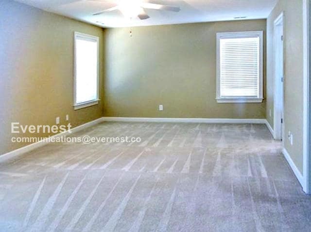 Building Photo - 3204 Eagles Watch