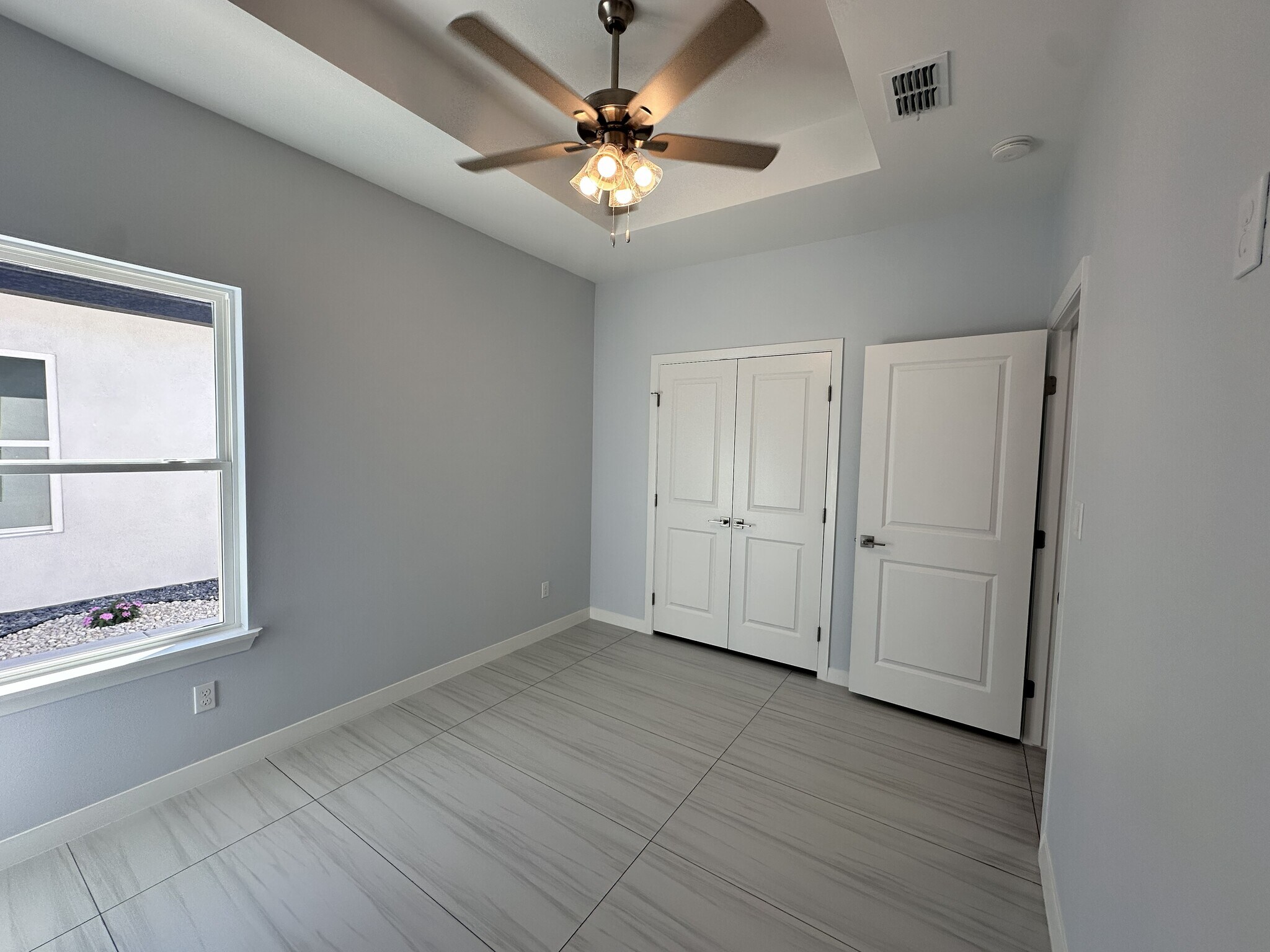 Building Photo - 11313 N 25th St