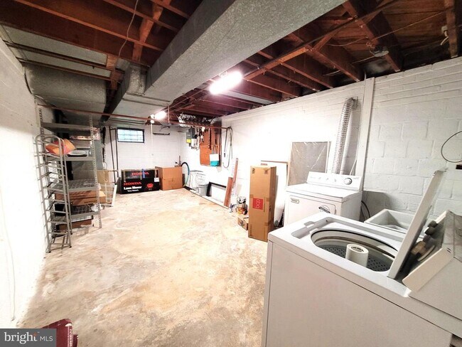 Building Photo - 3211 Korte Ct