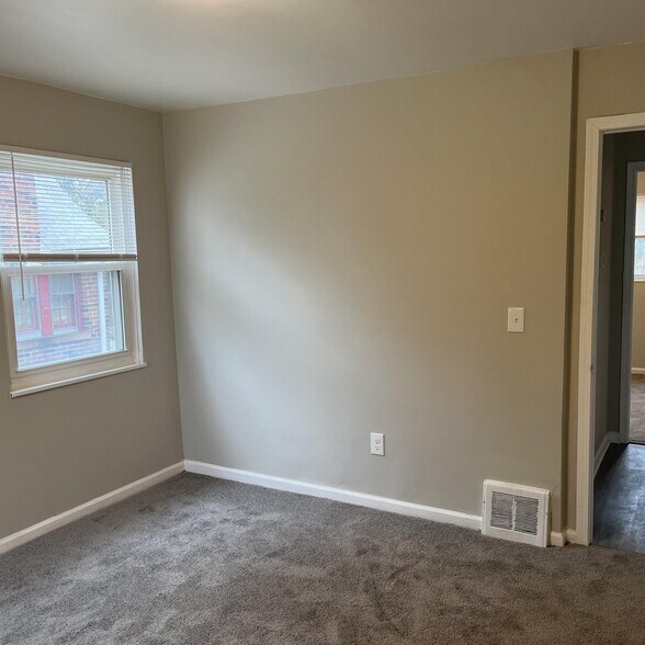 Building Photo - 16315 Judson Dr