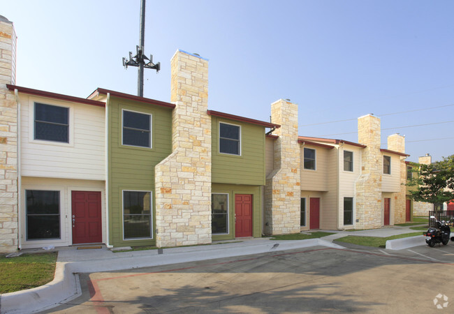 Primary Photo - Arbors at Riverside
