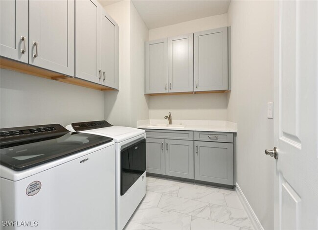Building Photo - 28093 Captiva Shell Lp