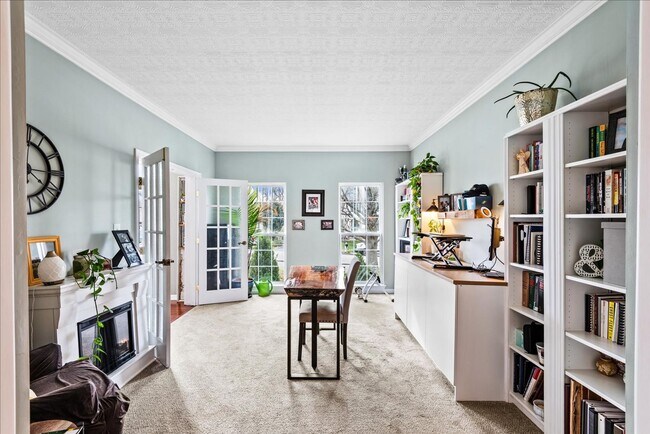 Building Photo - Beautiful 5-bedroom home close to VRE, I-95, shopping and much more!