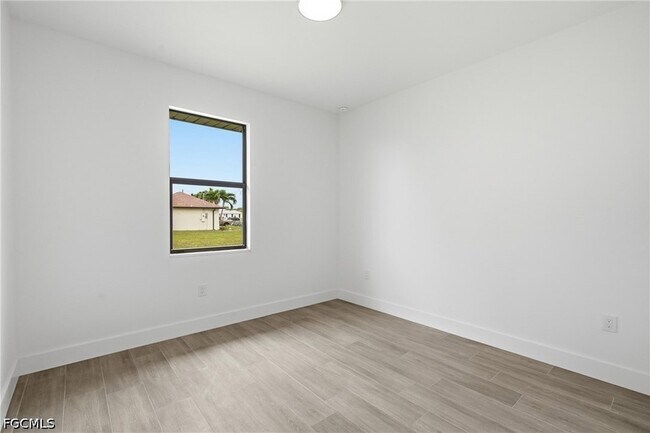 Building Photo - 1431 NW 17th Ave