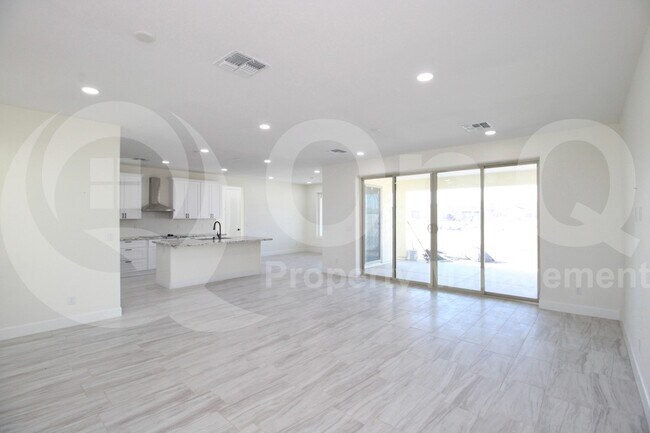 Building Photo - 22536 W Huntington Dr