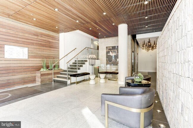 Building Photo - 1311 13th St NW