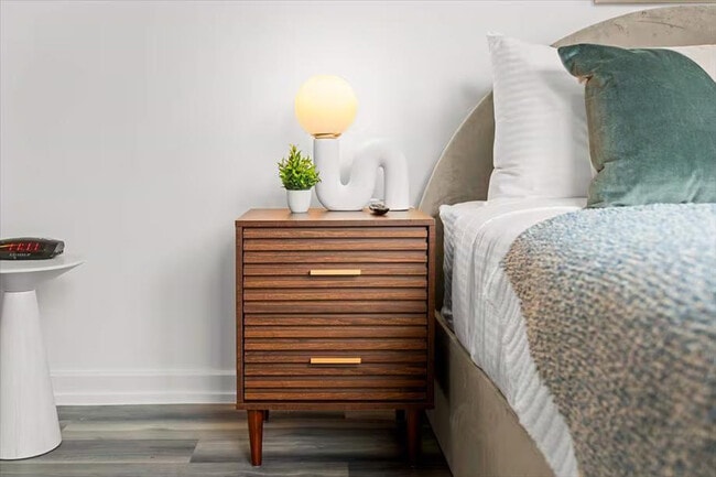 Building Photo - 1701 Alton Rd