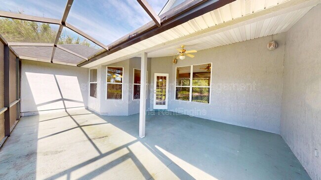Building Photo - 5731 Rainbow Lake Dr N
