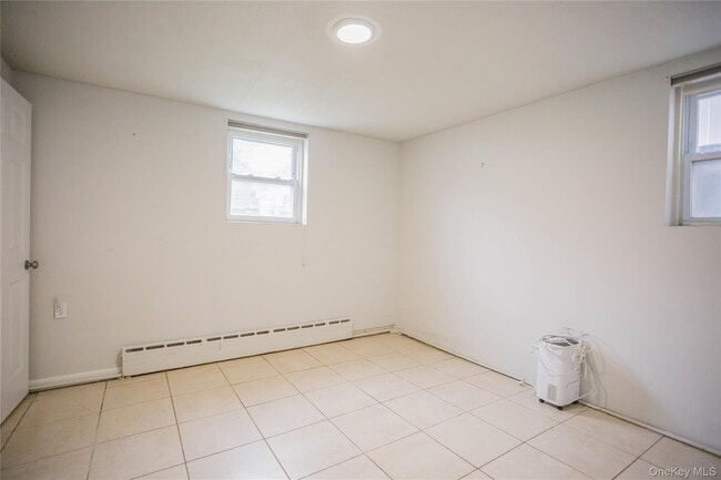 Building Photo - 237 E Broadway